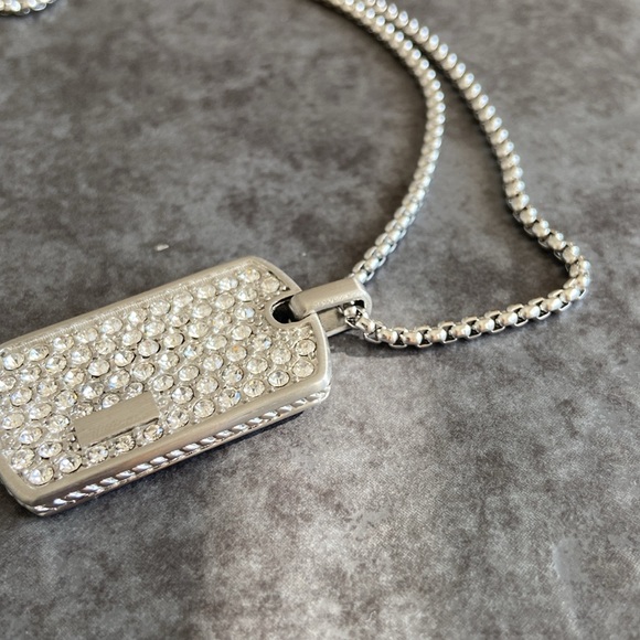 Pave stainless steel dog tag necklace - Picture 4 of 5